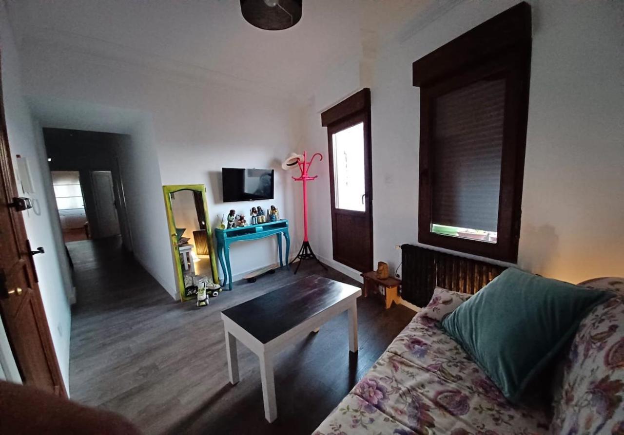 Habitaciones En El Atico De Tona Mirando A La Bahia De Santander Exterior foto